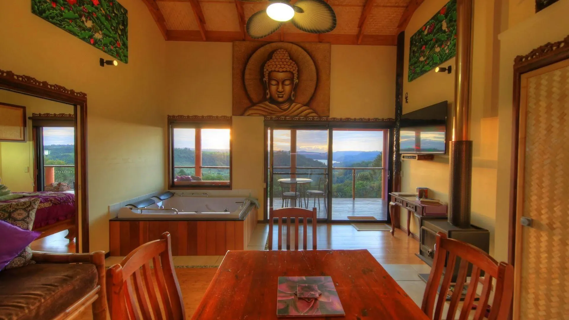 Maleny Tropical Retreat Bed & Breakfast 4*,
