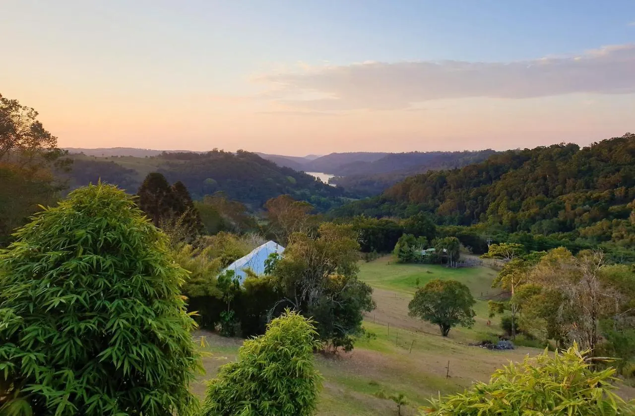 Maleny Tropical Retreat Bed & Breakfast